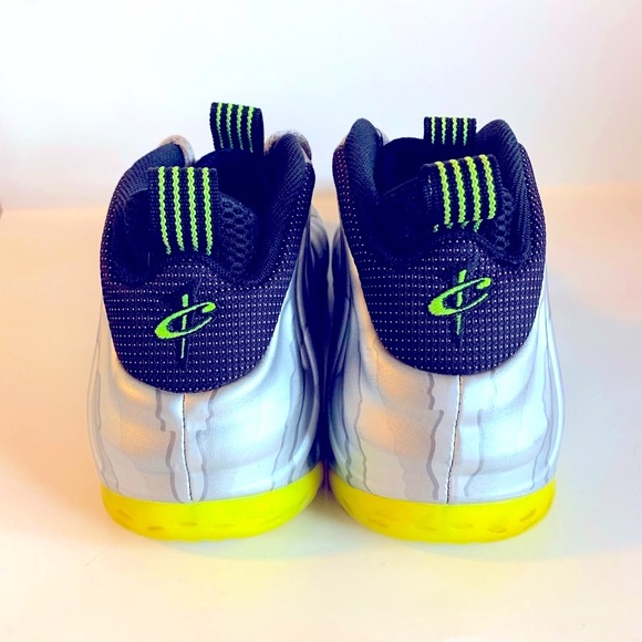 NIKE AIR FOAMPOSITE SILVER VOLT CAMO - Picture 7 of 8